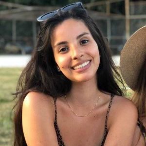  Beatriz Baleeiro