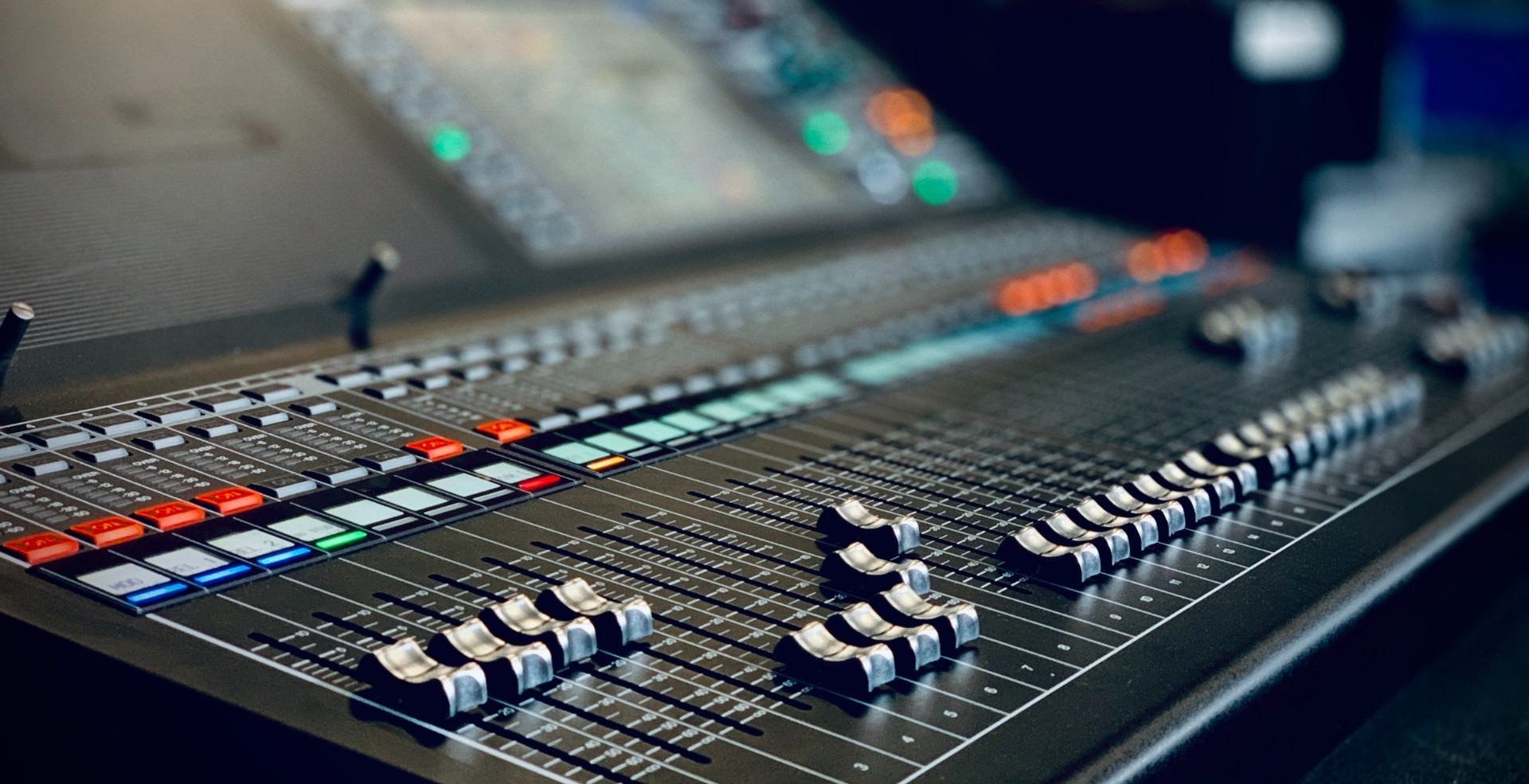 Digital Broadcasters are seizing market share