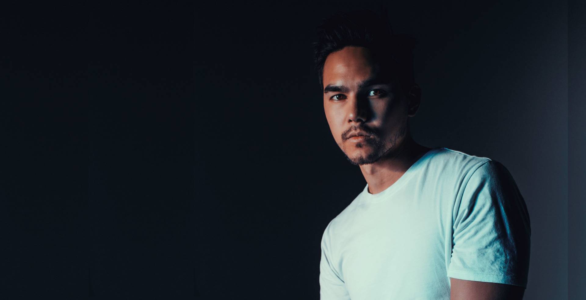 Pop singer Tyler Shaw writes well with others