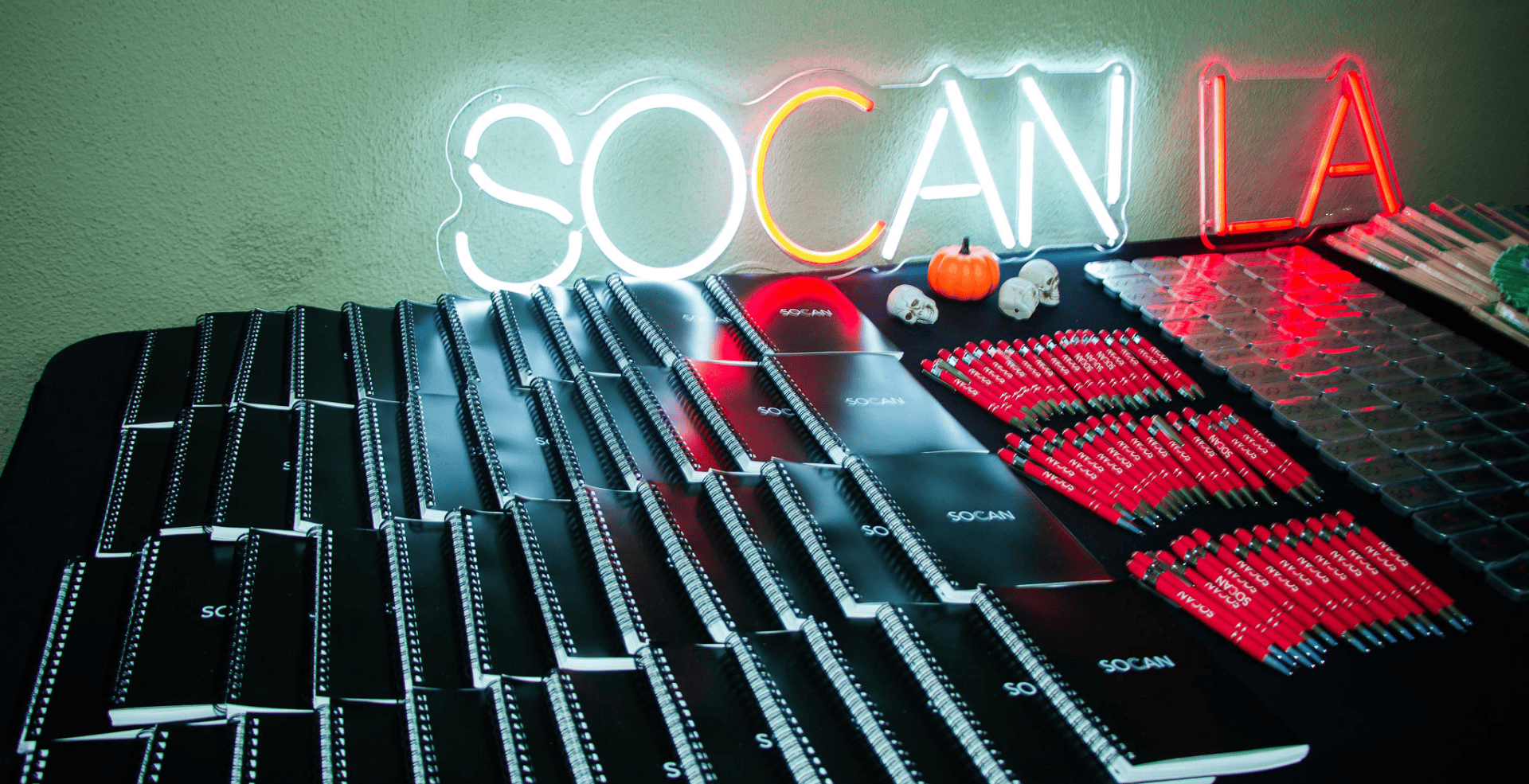 Music industry players share valuable experience at “Halloween in Hollywood” mic drop mixer