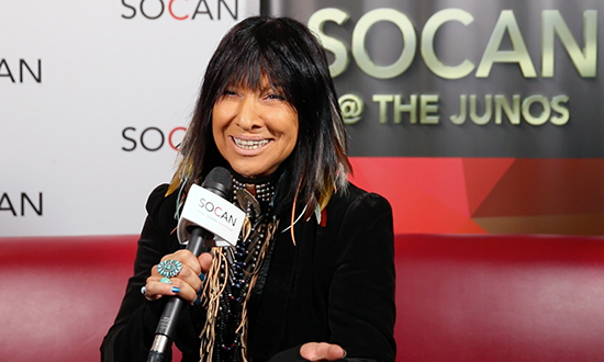L’incomparable auteure-compositrice-interprète Buffy Sainte-Marie