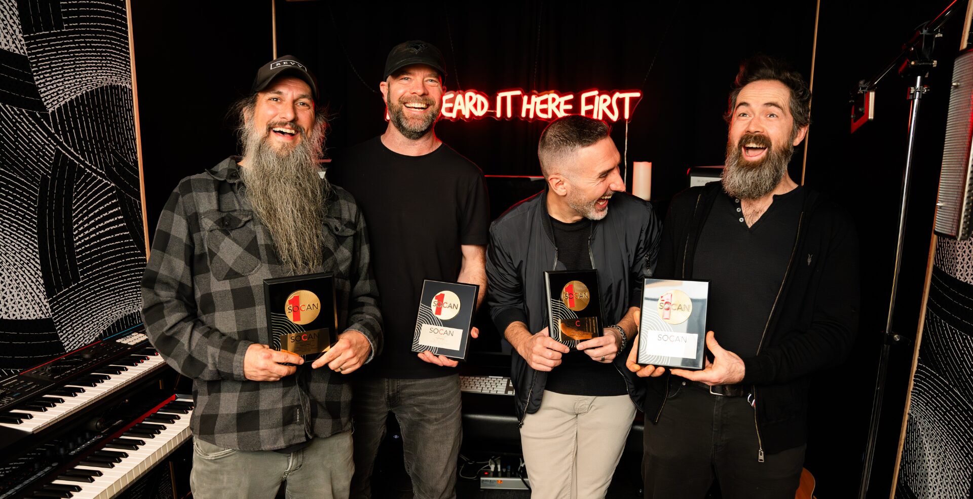 La SOCAN remet un Prix No. 1 à Finger Eleven
