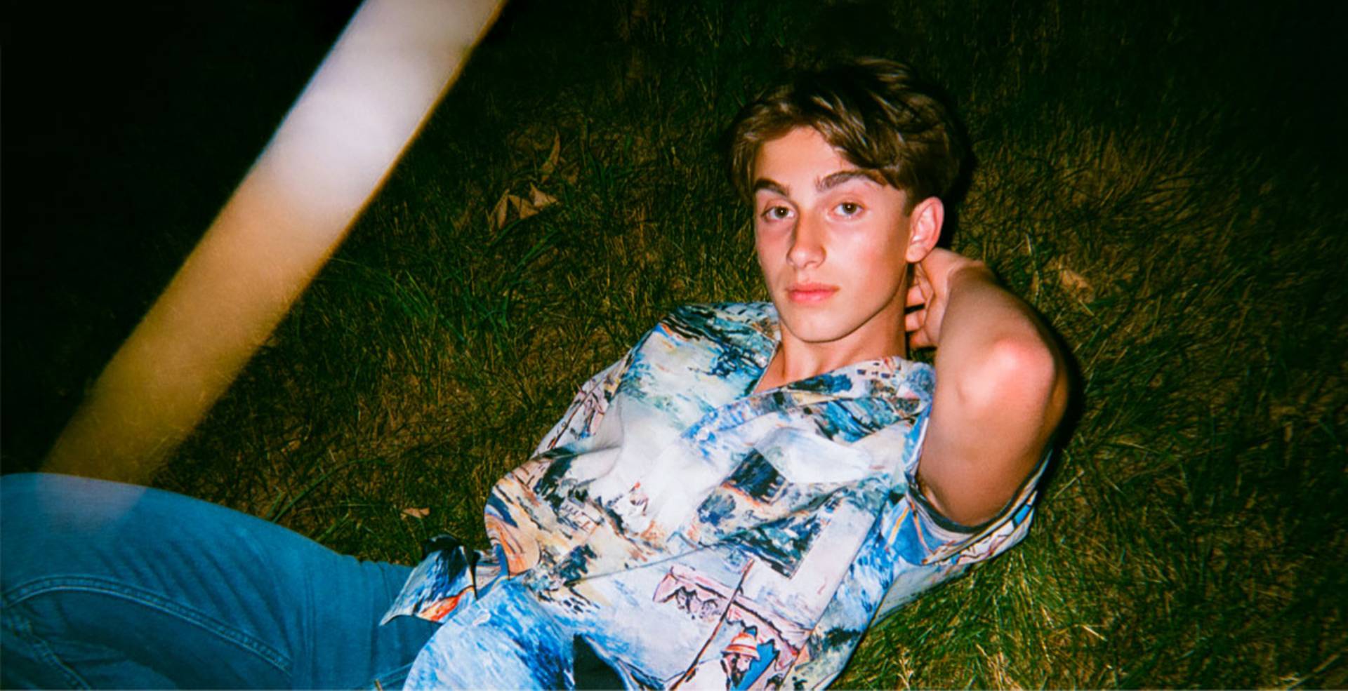 Johnny Orlando : La jeune sensation explore la création