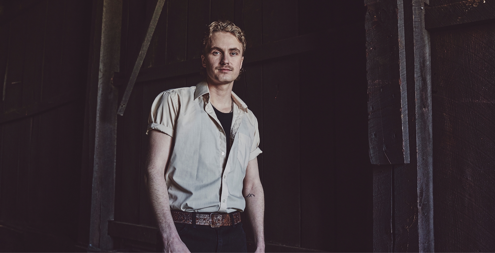 Pour le « hit maker » Owen Riegling, tout commence par l’écriture