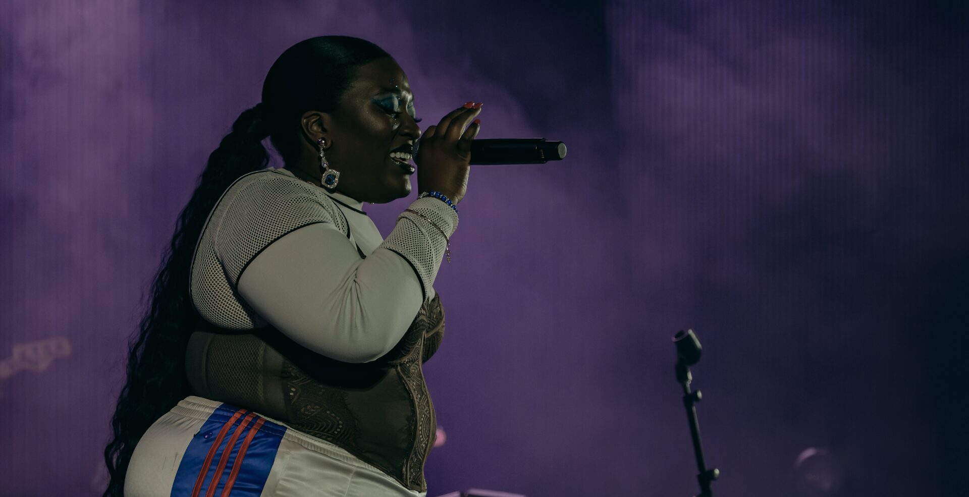 Galerie photo : Täbi Yösha en concert au Studio TD à Montréal