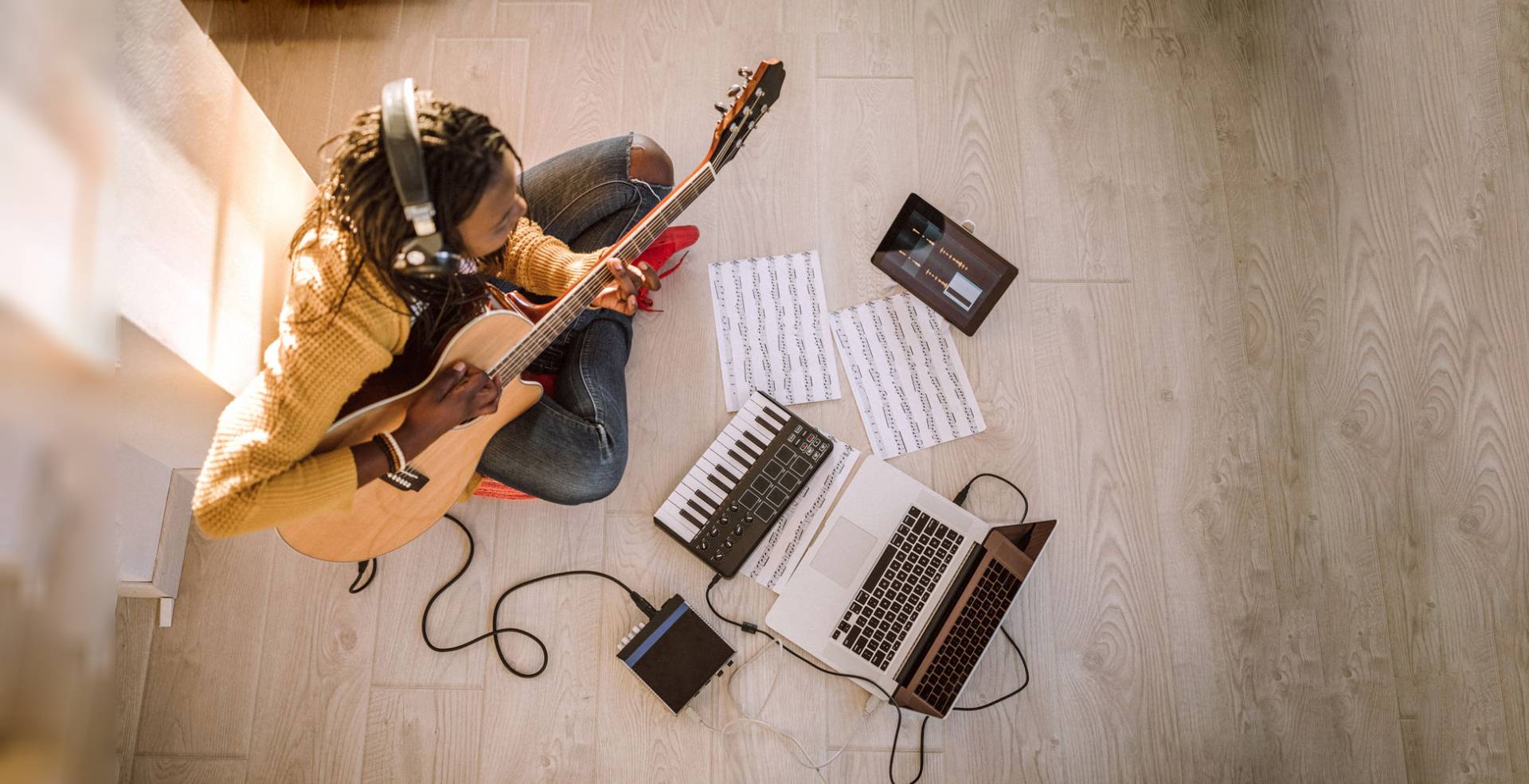 Les auteurs-compositeurs-interprètes survivent à la pandémie avec des sources de revenus alternatives